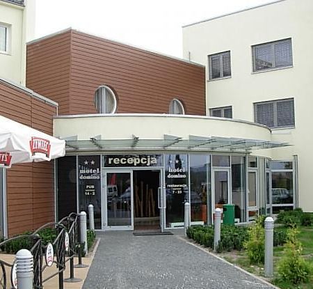 Hotel Domino Niemodlin Exterior photo